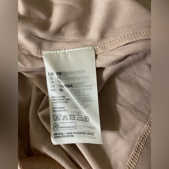 H&M DRESS - Picture 6 of 6